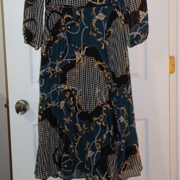 Ann Taylor | Pleated, Floral, Houndstooth Dress, Size 6 - Picture 9 of 10